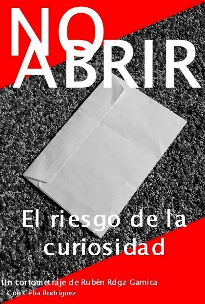 Póster del corto No abrir.